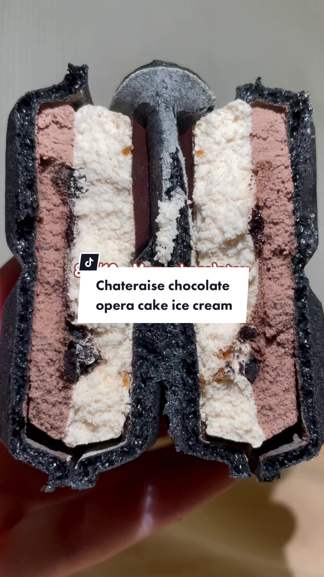 @Replying to @whatLizhaseaten? (5/5) Chateraise’s chocolate o...