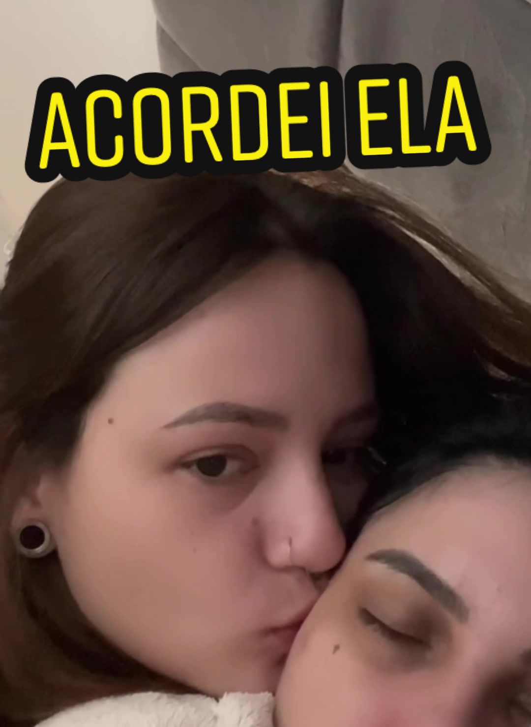 @Flávia e Júlia