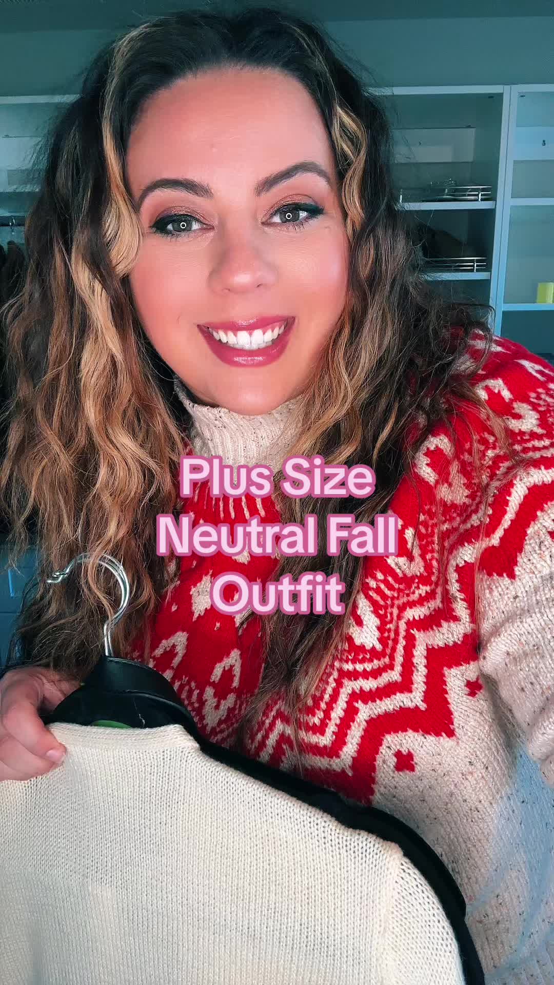 @Callie • Plus Size Blogger